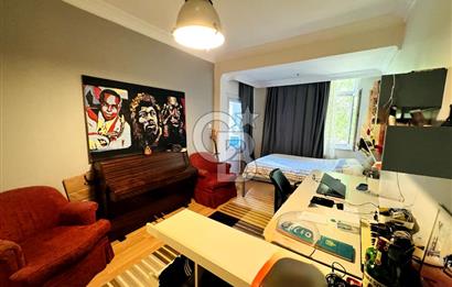 Kızıltoprak Ulaşımın merkezinde Satılık 3+1 Daire