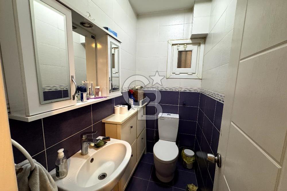 Kızıltoprak Ulaşımın merkezinde Satılık 3+1 Daire