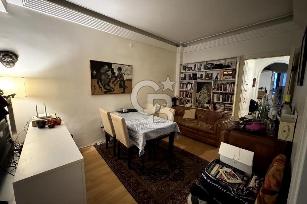 Kızıltoprak Ulaşımın merkezinde Satılık 3+1 Daire