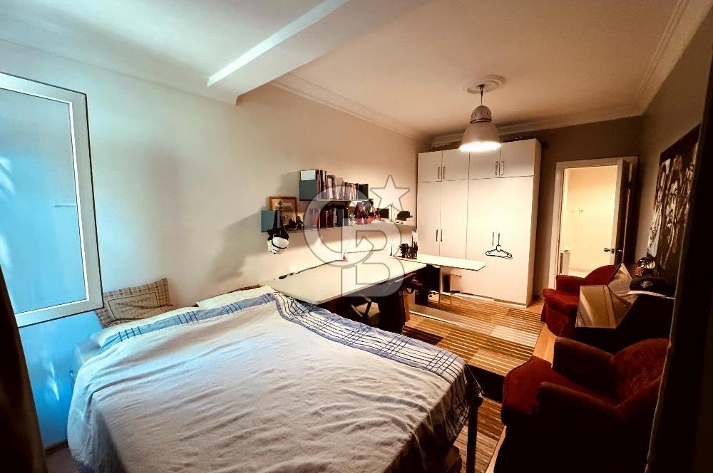 Kızıltoprak Ulaşımın merkezinde Satılık 3+1 Daire