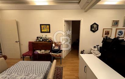 Kızıltoprak Ulaşımın merkezinde Satılık 3+1 Daire