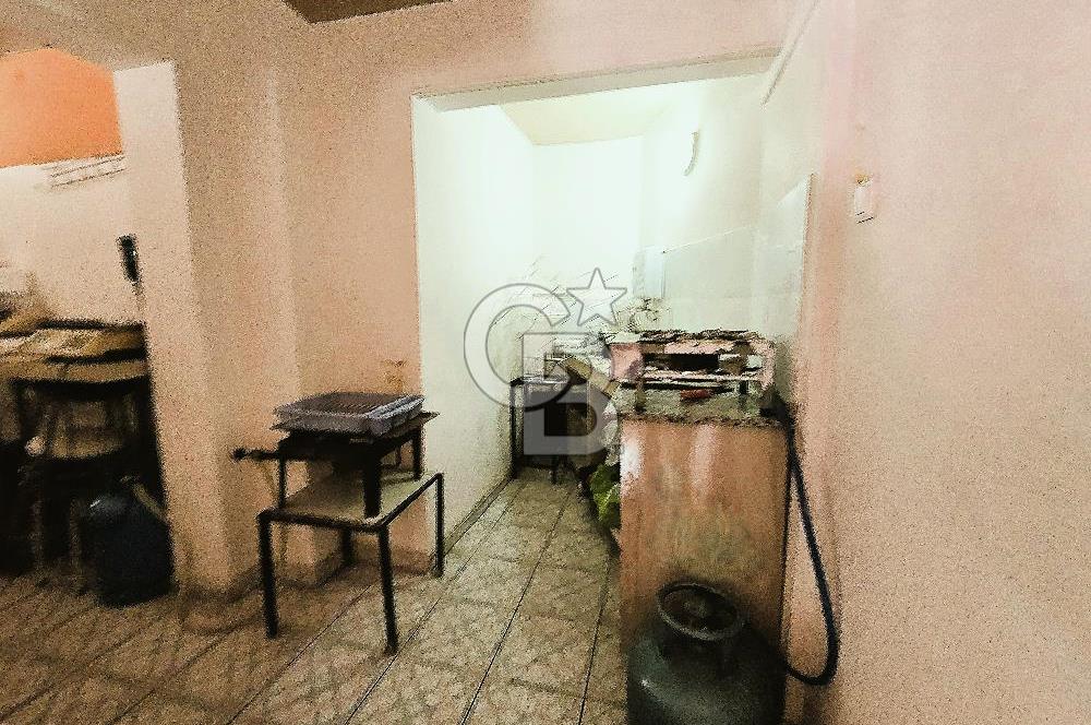 BOSTANLI'NIN MERKEZİNDE KİRALIK DÜKKAN