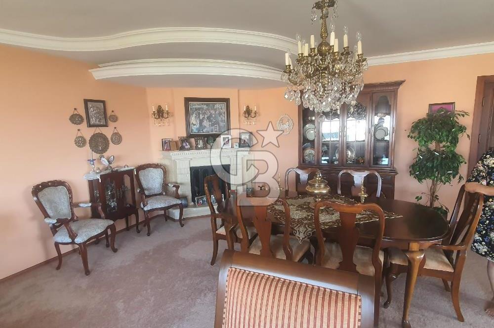 Narlıdere Ilıca'da Deniz Manzaralı Eşyalı 4+1 Kiralık