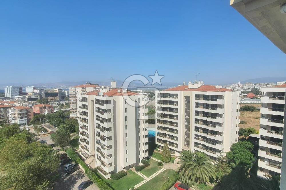 Narlıdere Ilıca'da Deniz Manzaralı Eşyalı 4+1 Kiralık