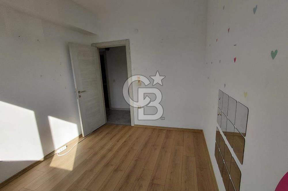 BAYRAKLI DASİF VİSTA’DA DENİZ MANZARALI HAVUZLU SİTEDE 3+1 KİRALIK