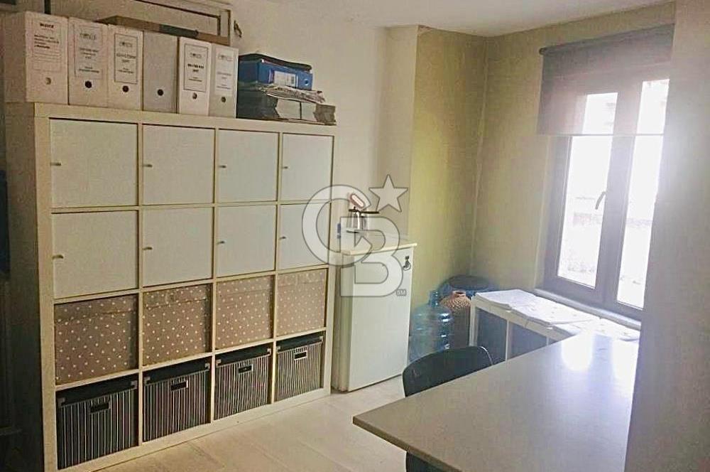 TARİHİ TÜNEL GEÇİDİ İŞ HANINDA 42 M2, 1+1 TERASLI MASRAFSIZ OFİS