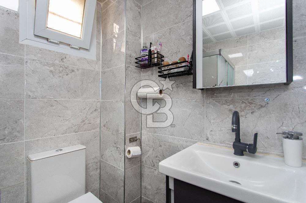 Yenifoça'da Satılık 2+1 Bahçe Katı Daire