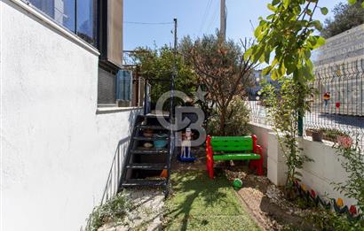 Yenifoça'da Satılık 2+1 Bahçe Katı Daire
