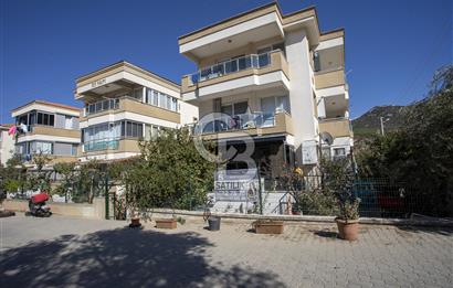 Yenifoça'da Satılık 2+1 Bahçe Katı Daire