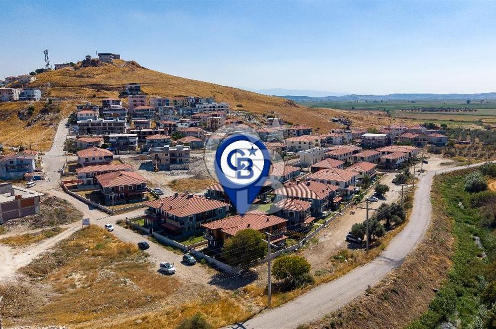 Foça Bağarası Kazım Dirik Mah. Satılık 1+1 Daire