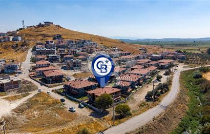 Foça Bağarası Kazım Dirik Mah. Satılık 1+1 Daire