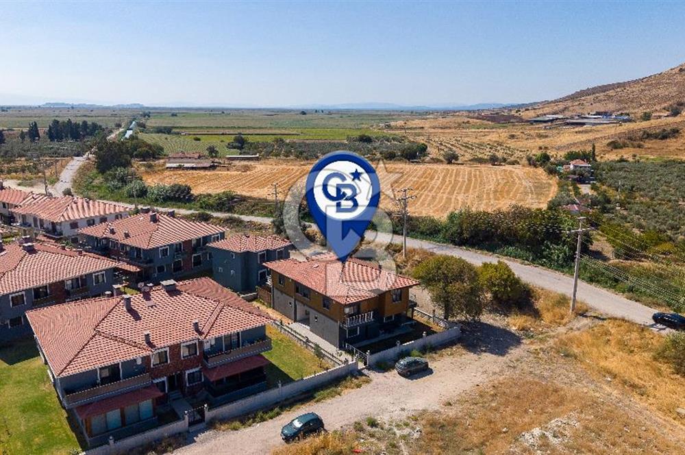 Foça Bağarası Kazım Dirik Mah. Satılık 1+1 Daire
