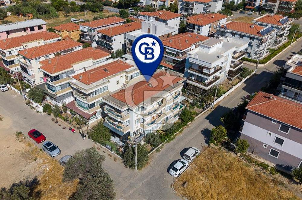 Yenifoça'da Satılık 2+1 Bahçe Katı Daire