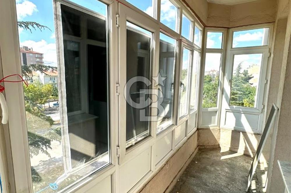 BİNKONUTLAR MAH. SATILIK 3+1 den 2+1’e DÖNÜŞTÜRÜLMÜŞ ARA KAT DAİRE