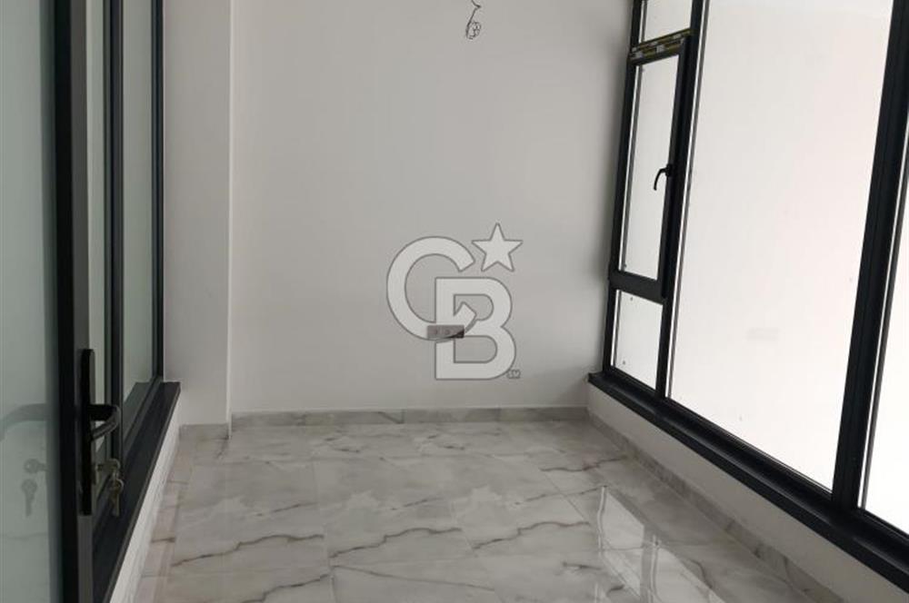 OTONOMİ'DE YAPILI OFİS BÖLÜMLÜ DEPOLU SATILIK DÜKKAN
