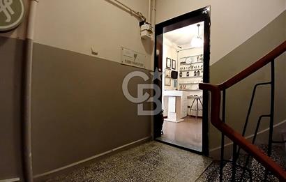 BAĞDAT CADDESİ CADDEBOSTAN İSKELE SOKAKTA SAHİLE 6.APARTMANDA 3+1 SATILIK DAİRE. 