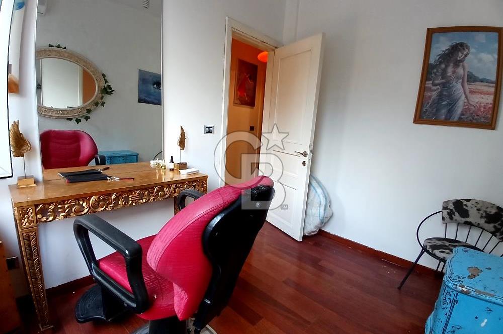 BAĞDAT CADDESİ CADDEBOSTAN İSKELE SOKAKTA SAHİLE 6.APARTMANDA 3+1 SATILIK DAİRE. 