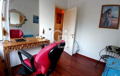 BAĞDAT CADDESİ CADDEBOSTAN İSKELE SOKAKTA SAHİLE 6.APARTMANDA 3+1 SATILIK DAİRE. 