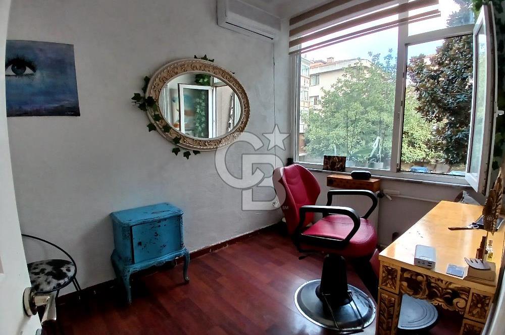 BAĞDAT CADDESİ CADDEBOSTAN İSKELE SOKAKTA SAHİLE 6.APARTMANDA 3+1 SATILIK DAİRE. 