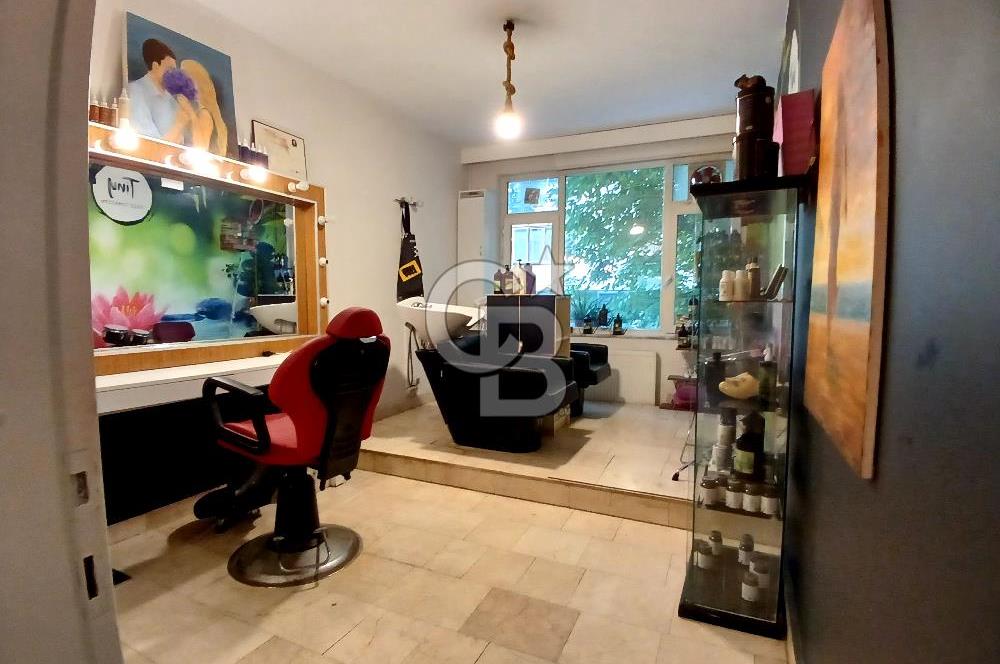 BAĞDAT CADDESİ CADDEBOSTAN İSKELE SOKAKTA SAHİLE 6.APARTMANDA 3+1 SATILIK DAİRE. 