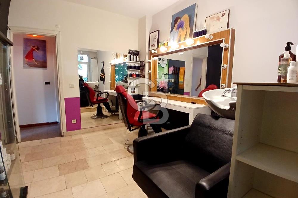BAĞDAT CADDESİ CADDEBOSTAN İSKELE SOKAKTA SAHİLE 6.APARTMANDA 3+1 SATILIK DAİRE. 