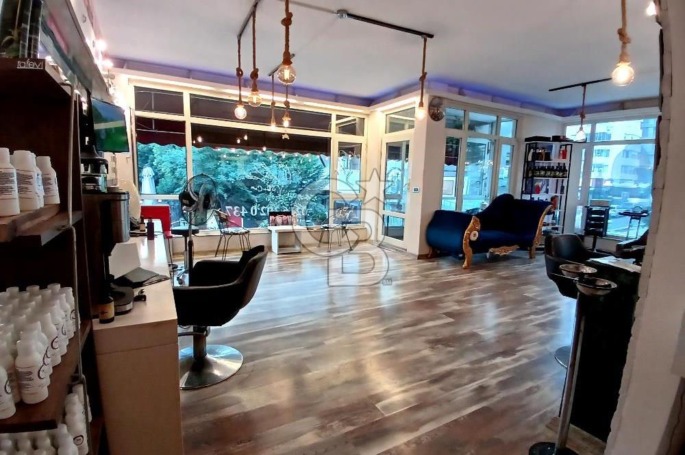 BAĞDAT CADDESİ CADDEBOSTAN İSKELE SOKAKTA SAHİLE 6.APARTMANDA 3+1 SATILIK DAİRE. 