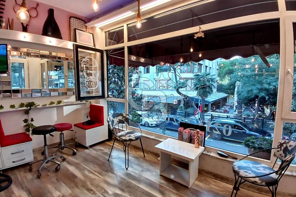 BAĞDAT CADDESİ CADDEBOSTAN İSKELE SOKAKTA SAHİLE 6.APARTMANDA 3+1 SATILIK DAİRE. 