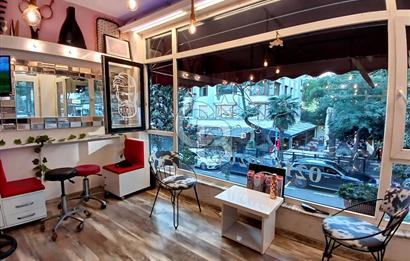 BAĞDAT CADDESİ CADDEBOSTAN İSKELE SOKAKTA SAHİLE 6.APARTMANDA 3+1 SATILIK DAİRE. 
