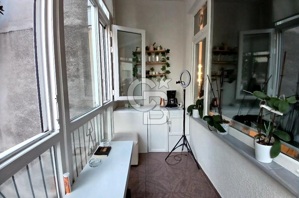 BAĞDAT CADDESİ CADDEBOSTAN İSKELE SOKAKTA SAHİLE 6.APARTMANDA 3+1 SATILIK DAİRE. 
