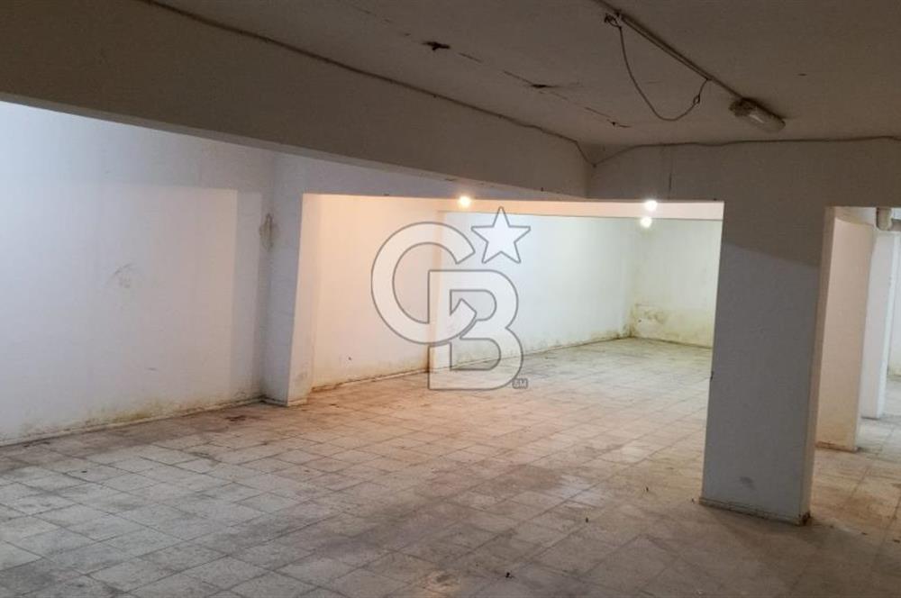 Buca Kozağaç'ta Hasanağa Bahçesine Yakın 230 M2 Batarkat Depolu Dükkan