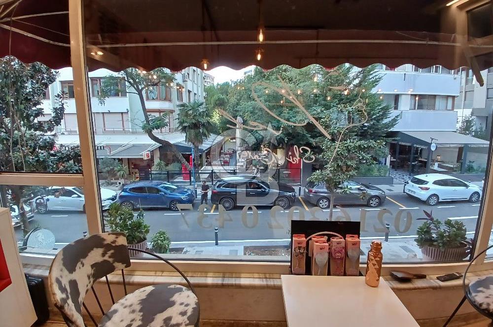 BAĞDAT CADDESİ CADDEBOSTAN İSKELE SOKAKTA SAHİLE 6.APARTMANDA 3+1 SATILIK DAİRE. 
