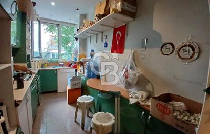 BAĞDAT CADDESİ CADDEBOSTAN İSKELE SOKAKTA SAHİLE 6.APARTMANDA 3+1 SATILIK DAİRE. 