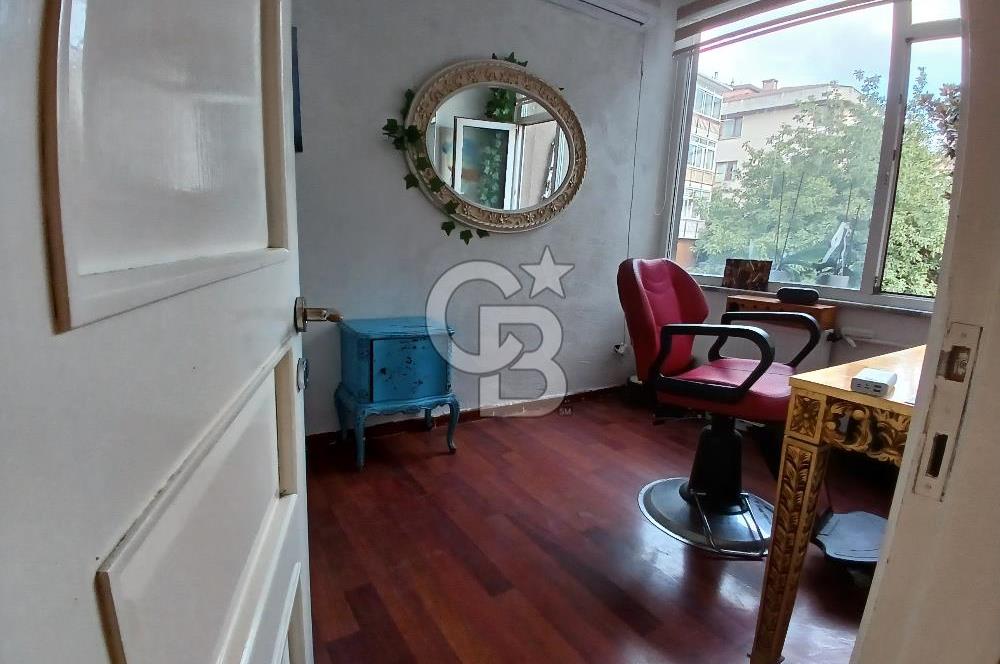 BAĞDAT CADDESİ CADDEBOSTAN İSKELE SOKAKTA SAHİLE 6.APARTMANDA 3+1 SATILIK DAİRE. 