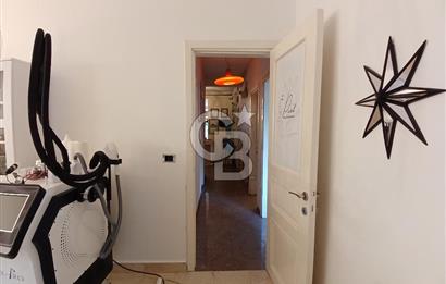 BAĞDAT CADDESİ CADDEBOSTAN İSKELE SOKAKTA SAHİLE 6.APARTMANDA 3+1 SATILIK DAİRE. 