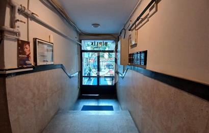 BAĞDAT CADDESİ CADDEBOSTAN İSKELE SOKAKTA SAHİLE 6.APARTMANDA 3+1 SATILIK DAİRE. 