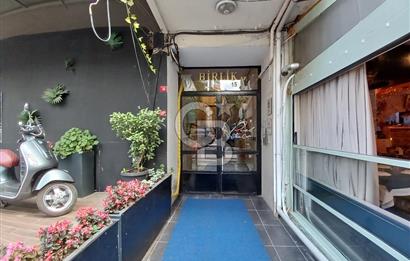 BAĞDAT CADDESİ CADDEBOSTAN İSKELE SOKAKTA SAHİLE 6.APARTMANDA 3+1 SATILIK DAİRE. 