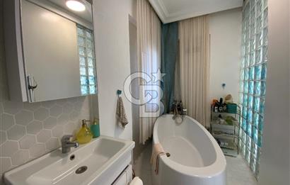 Bodrum Turgutreis’te Deniz, Doğa Ve Şehir Manzaralı Satılık Eşyalı Daire