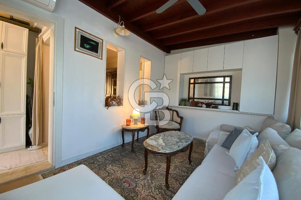 Bodrum Turgutreis’te Deniz, Doğa Ve Şehir Manzaralı Satılık Eşyalı Daire