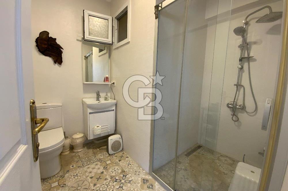 Bodrum Turgutreis’te Deniz, Doğa Ve Şehir Manzaralı Satılık Eşyalı Daire