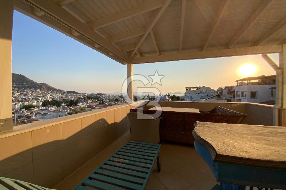 Bodrum Turgutreis’te Deniz, Doğa Ve Şehir Manzaralı Satılık Eşyalı Daire