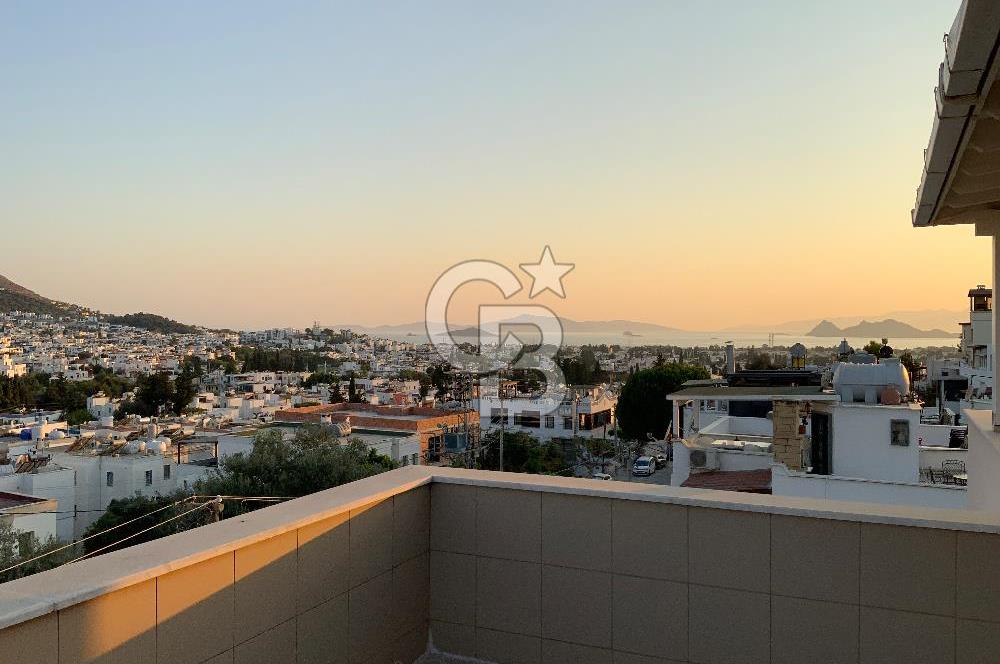 Bodrum Turgutreis’te Deniz, Doğa Ve Şehir Manzaralı Satılık Eşyalı Daire