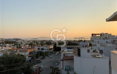 Bodrum Turgutreis’te Deniz, Doğa Ve Şehir Manzaralı Satılık Eşyalı Daire