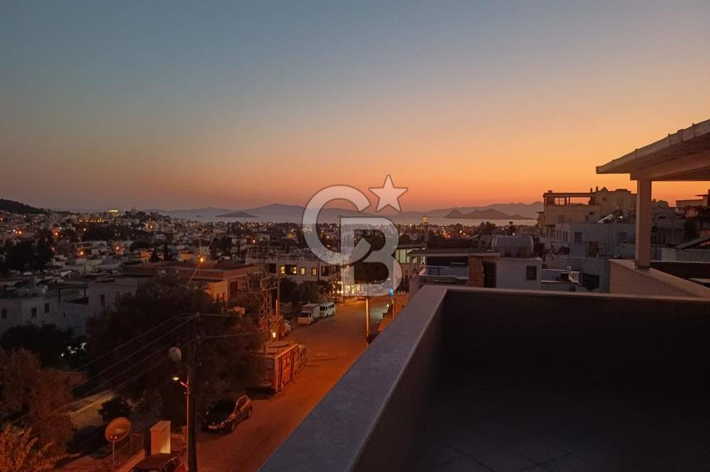 Bodrum Turgutreis’te Deniz, Doğa Ve Şehir Manzaralı Satılık Eşyalı Daire