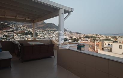 Bodrum Turgutreis’te Deniz, Doğa Ve Şehir Manzaralı Satılık Eşyalı Daire
