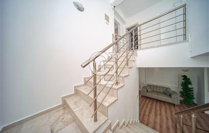 KKTC GİRNE ALSANCAKTA MERİT HOTELE VE DENİZE YÜRÜME MESAFESİNDE SATILIK 4+1 VİLLA