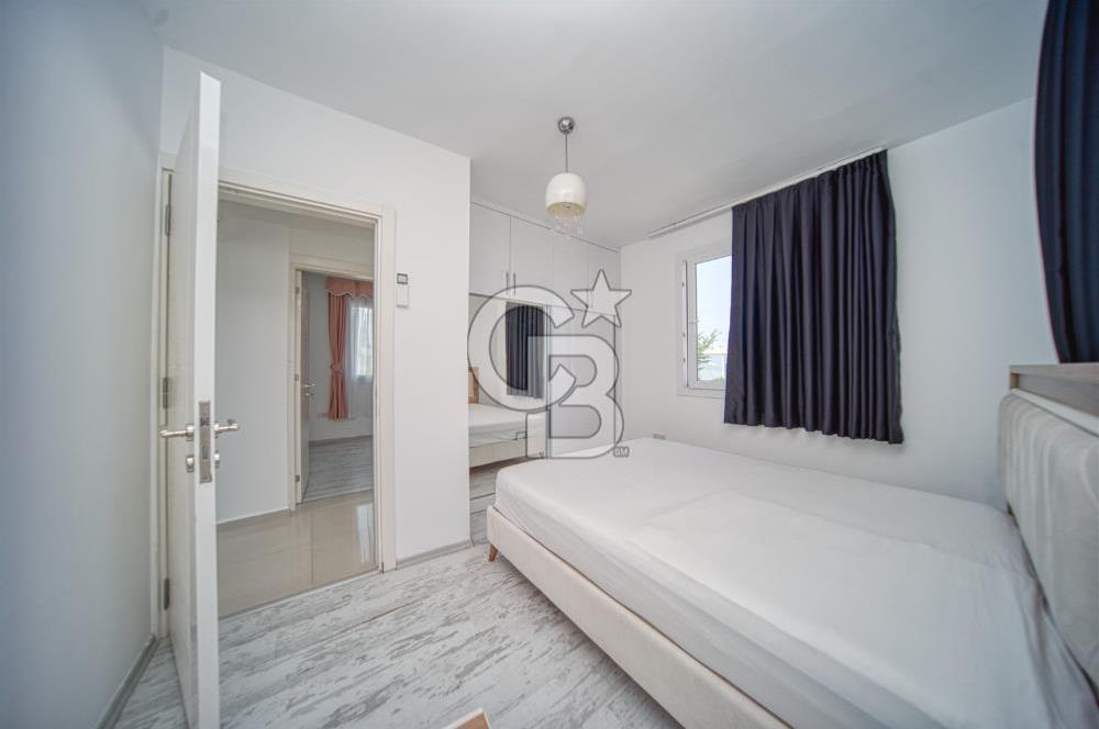 KKTC GİRNE ALSANCAKTA MERİT HOTELE VE DENİZE YÜRÜME MESAFESİNDE SATILIK 4+1 VİLLA