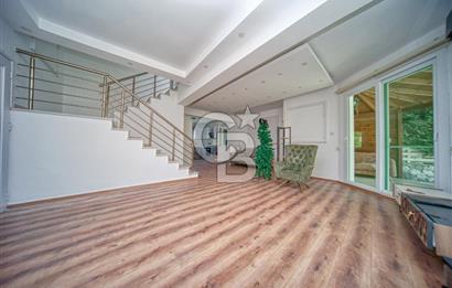 KKTC GİRNE ALSANCAKTA MERİT HOTELE VE DENİZE YÜRÜME MESAFESİNDE SATILIK 4+1 VİLLA