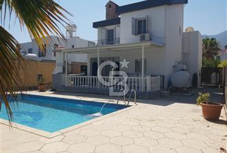KKTC GİRNE BELLAPAİS BÖLGESİNDE ESK OKULUNA YAKIN ÖZEL HAVUZLU EŞYALI KİRALIK 3+1 VİLLA - 12 - 374187