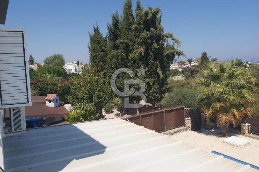 KKTC GİRNE BELLAPAİS BÖLGESİNDE ESK OKULUNA YAKIN ÖZEL HAVUZLU EŞYALI KİRALIK 3+1 VİLLA