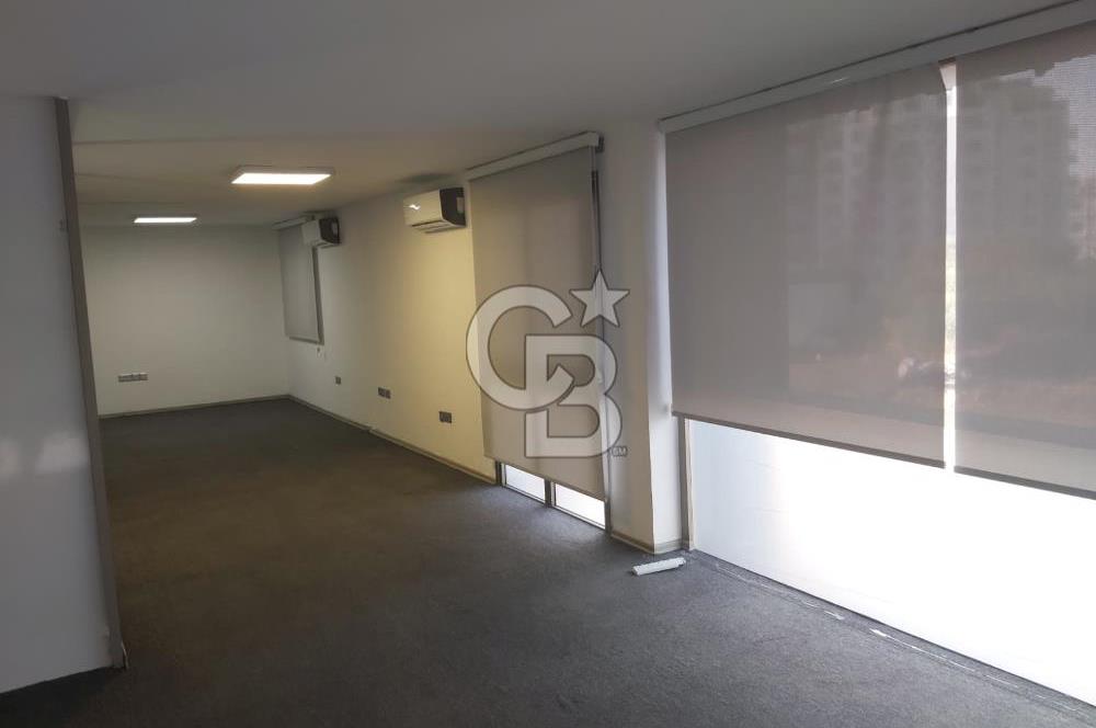 KKTC GİRNE KARAKUMDA OSCAR BÖLGESİNDE KÖŞE KONUMDA SATILIK SENDELİ DÜKKAN